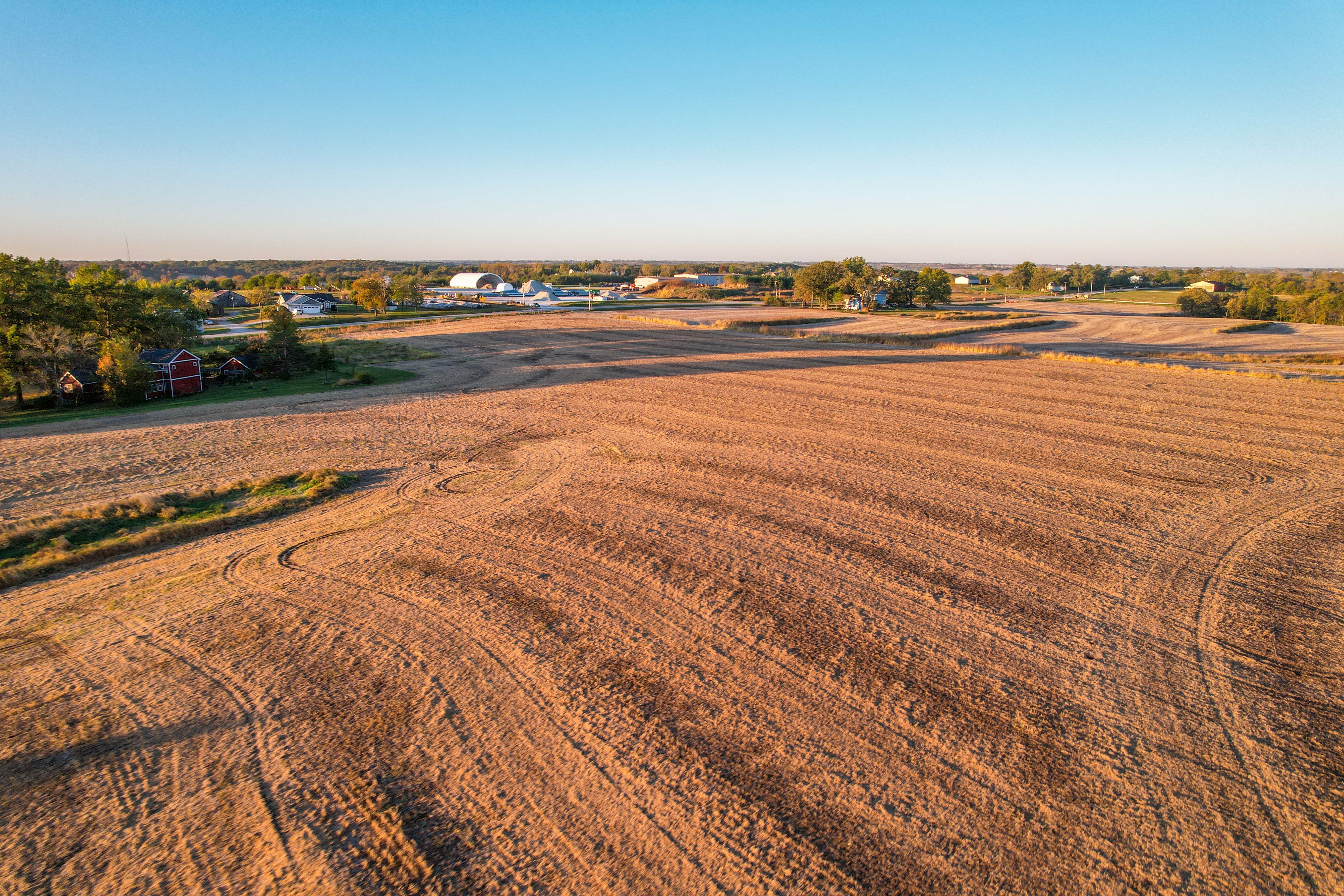 Listing Photo: 18712-Photo Oct 22 2025 8 02 41 AM